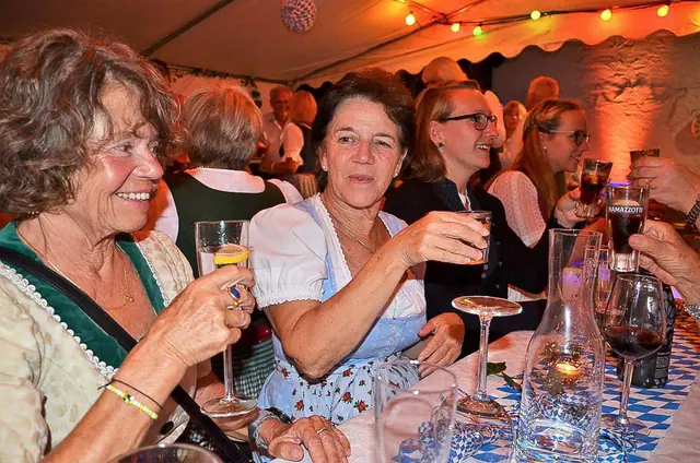 Foto 34 von 100: Sommernachtsfest 2019